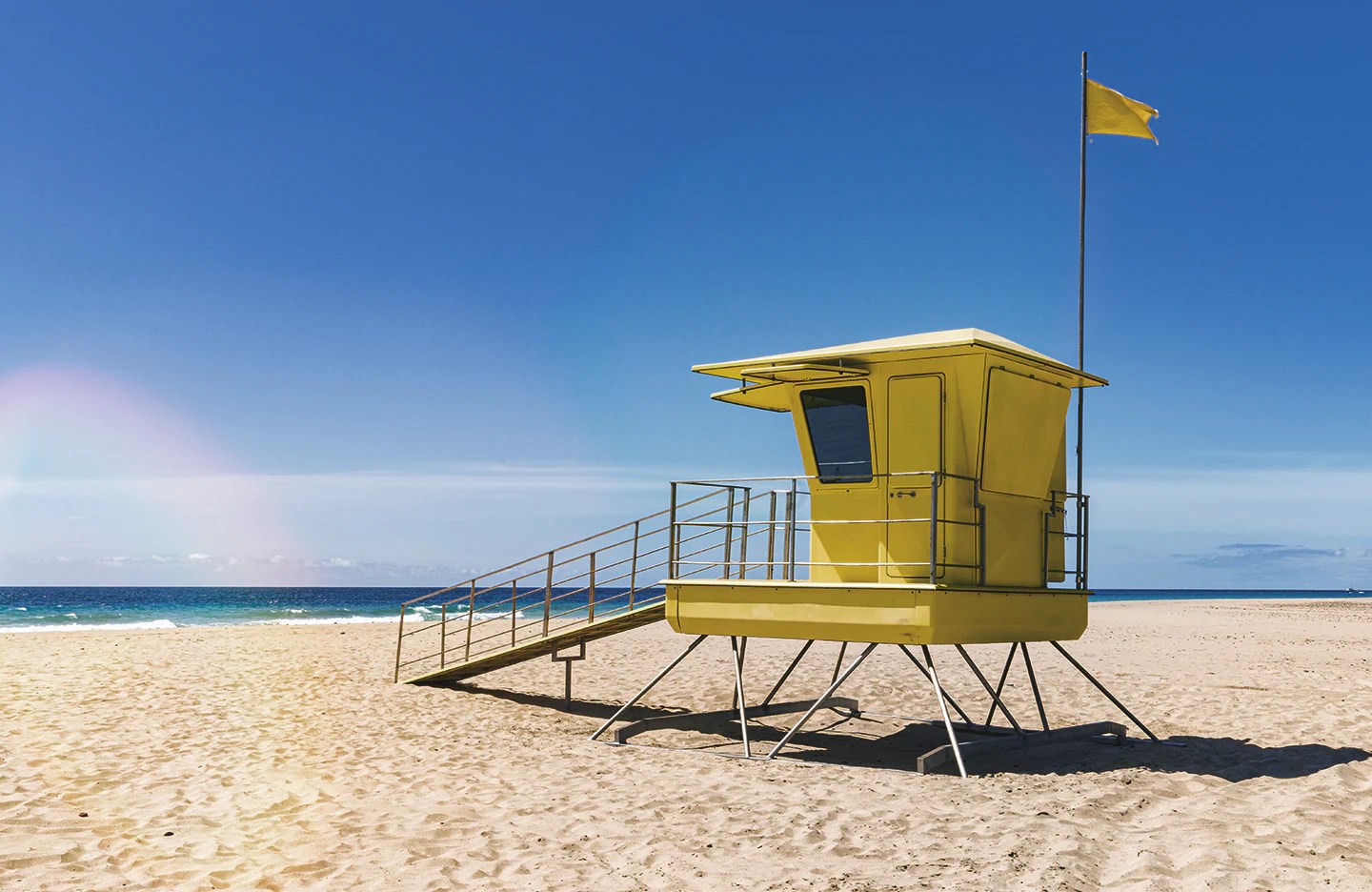 Tinted Lens Sunglasses Sunglass Hut®